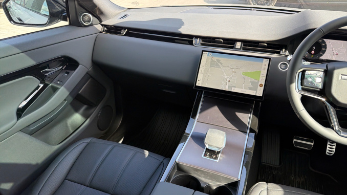Land Rover Range Rover Evoque 1.5 P270e Edition 5dr Auto Hatchback - Image 22